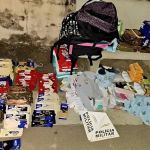 Suspeitas de furtar mais de 700 chocolates e 100 peças de roupas em supermercados são presas em Minas