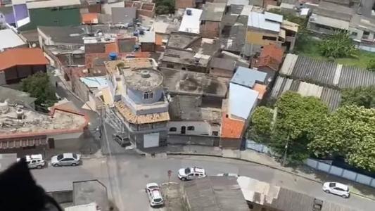 As vítimas foram socorridas após serem baleadas mas não resistiram