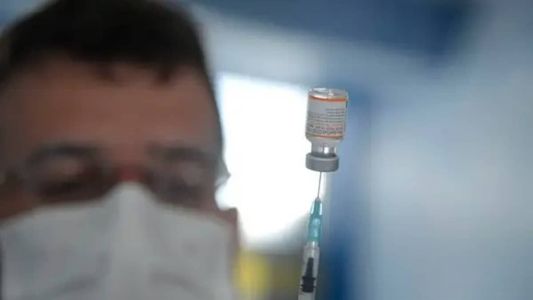 Quem não concluiu o ciclo vacinal e está com alguma dose de reforço atrasadas devem buscar unidades de saúde