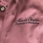 Mulher que se passava por psiquiatra é presa por falsidade ideológica em BH