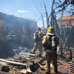 Morador em situação de rua fica ferido durante incêndio em casa abandonada em Minas
