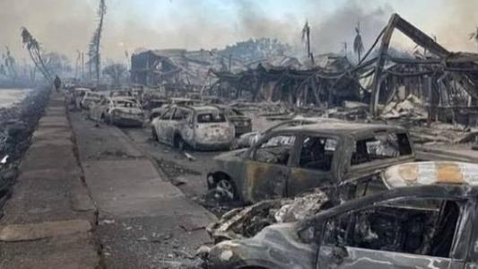 Segundo informações do Corpo de Bombeiros de Maui, a segunda maior do estado, cerca de 270 estruturas foram afetadas