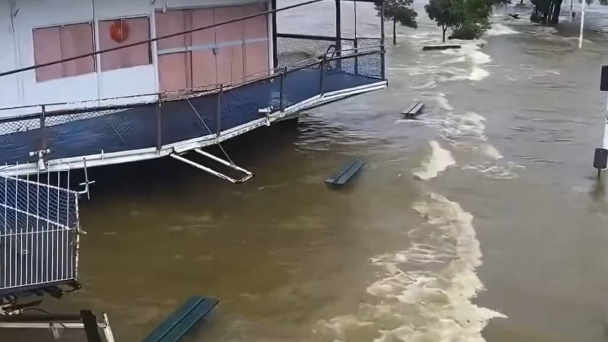 Ciclone: enchente em rio alaga regiões de Porto Alegre, no Rio Grande do Sul