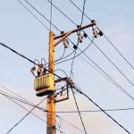 Pedreiro morre após encostar objeto de alumínio na rede elétrica em Minas