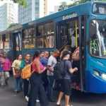 Ônibus de BH funcionam com aumento na passagem e usuários reclamam: 'fora da realidade'