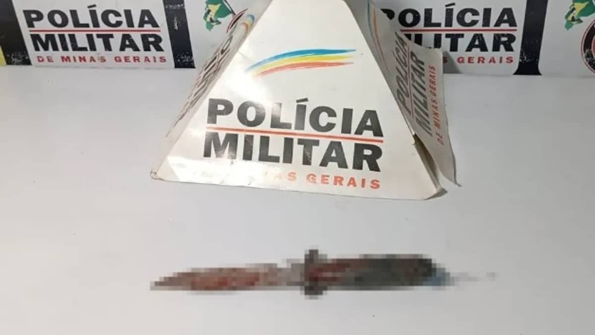 Homem é preso por esfaquear irmão de 70 anos em Minas