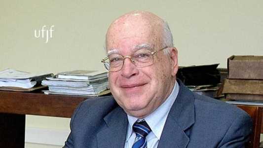 Murílio Hingel morreu na madrugada desta quarta-feira (4) aos 90 anos