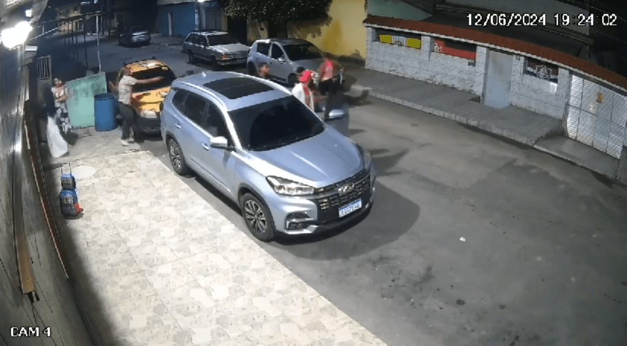 Assalto a PM termina com bandido morto no Rio de Janeiro