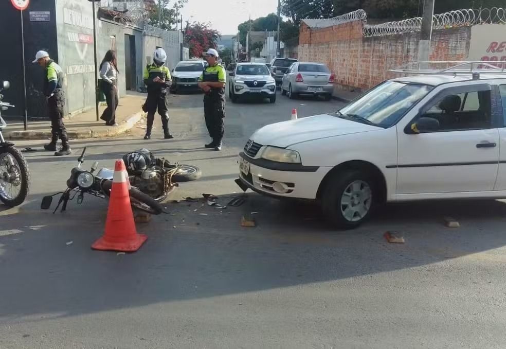 Tentativa de assalto em Montes Claros termina com tiros, acidente e prisão de três suspeitos