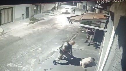 Uma mulher foi morta durante tentativa de assalto na noite desse sábado (25), na entrada da Linha Vermelha, na altura da Pavuna, na Baixada Fluminense.