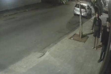Uma mulher foi morta durante tentativa de assalto na noite desse sábado (25), na entrada da Linha Vermelha, na altura da Pavuna, na Baixada Fluminense.