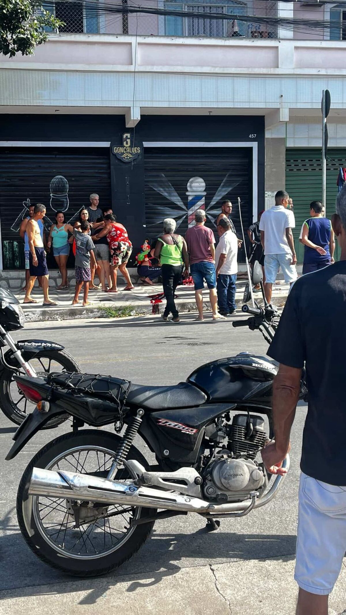 Jovem de 23 anos é morto com tiros na cabeça no Palmital, em Santa Luzia