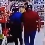 Vídeo: homem é preso por importunação sexual contra vizinha em supermercado em MG