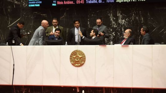 Assembleia de MG encerrou semana sem votar PL sobre IPVA