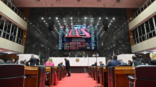 Assembleia de Minas deu aval para início da tramitação de dois projetos de interesse do governador Romeu Zema