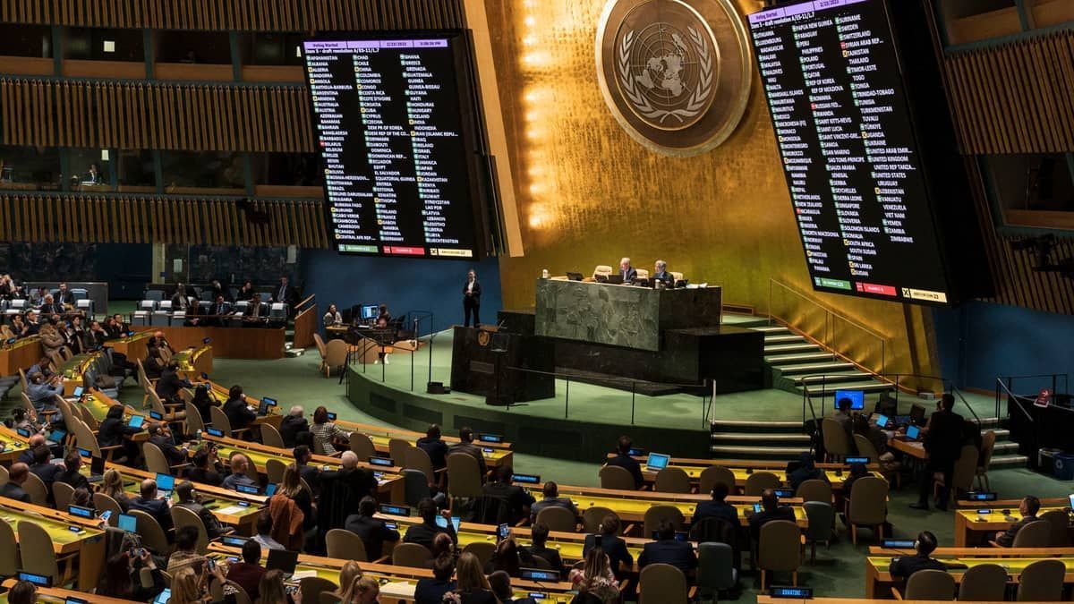ONU aprova resolução contra guerra na Ucrânia com sugestão brasileira para mediação da paz