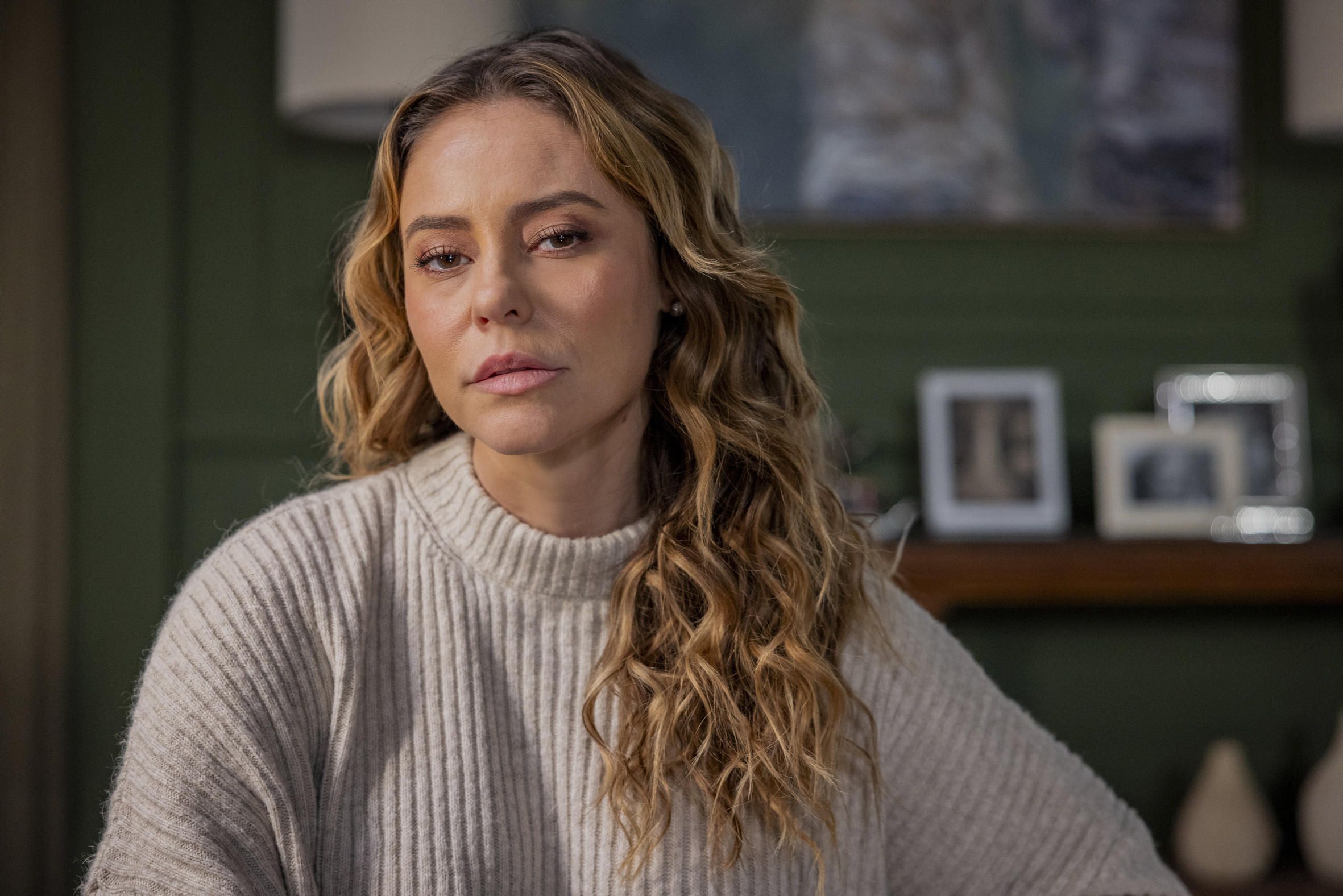 No ar em Vale Tudo, Paolla Oliveira se despede da novela: 'Jornada intensa e conturbada'