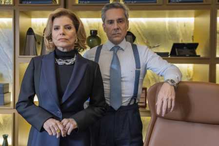 Odete Roitman (Debora Bloch) e Marco Aurélio (Alexandre Nero)