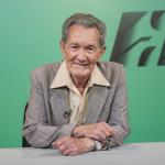 Léo Batista, da Globo, é internado em estado grave aos 92 anos