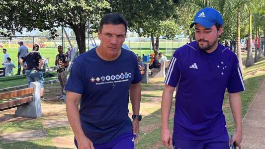 Assim como no jogo de ida, Zé Ricardo assistiu ao duelo entre Cruzeiro e Coimbra