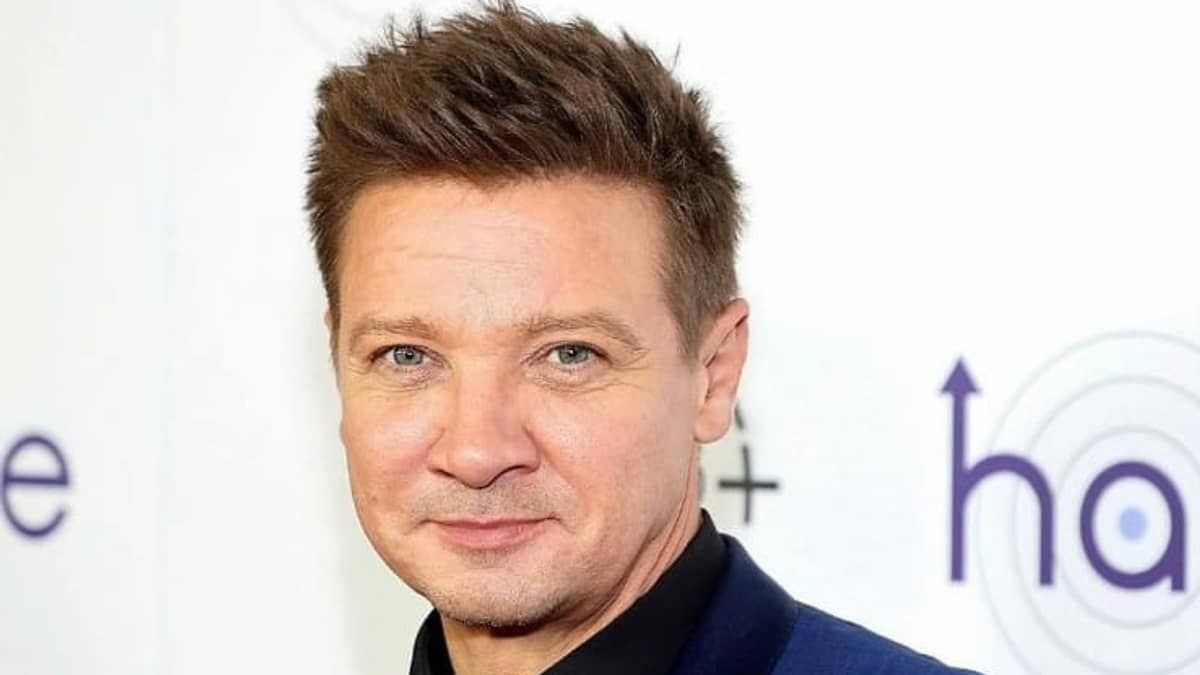 Acidente sofrido por Jeremy Renner com trator de limpar neve é 'trágico', diz polícia  
