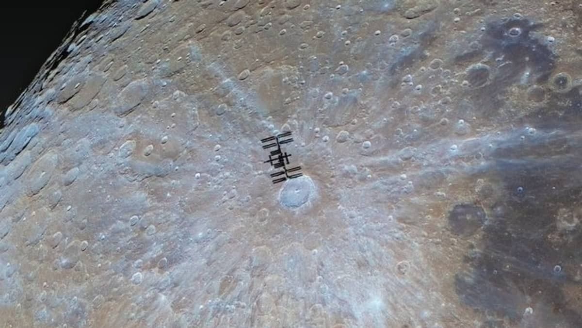 Foto mostra ISS em frente à maior cratera da Lua