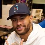 PSG confirma lesão no ligamento do tornozelo de Neymar