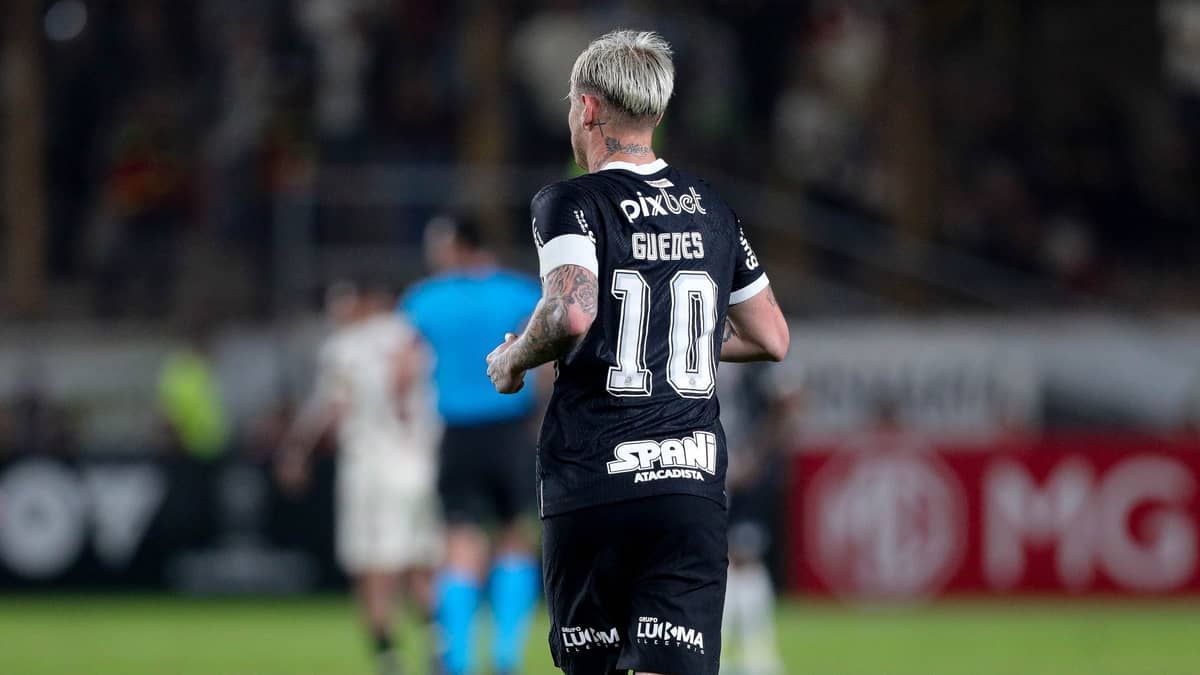 Róger Guedes fala sobre possível saída do Corinthians