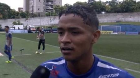 Atacante do São Raimundo "esqueceu" o nome do time durante entrevista pós-jogo