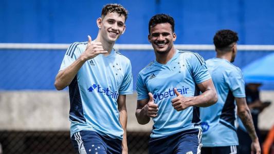 Atacante e lateral do Cruzeiro fizeram parte do grupo que venceu o Sul-Americano sub-20 com o Brasil