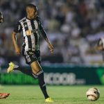 Cobiçado no México, Ademir teve saída do Atlético vetada por Coudet