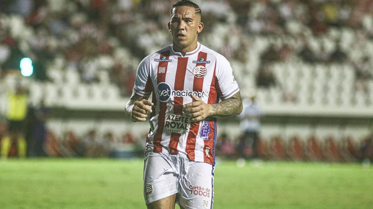 Náutico x Cruzeiro: Jael é substituído sob vaias, evita técnico e desce para vestiários