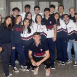 Estudante é recebido sob aplausos na escola após fazer gol no Campeonato Argentino; assista