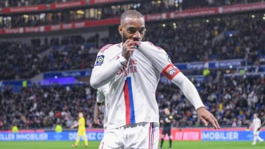 Atacante Lacazette garantiu empate do Lyon pelo Campeonato Francês
