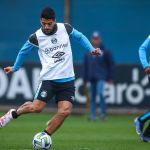 Técnico do Inter Miami comenta interesse em Suárez: 'Há obstáculos com o Grêmio'