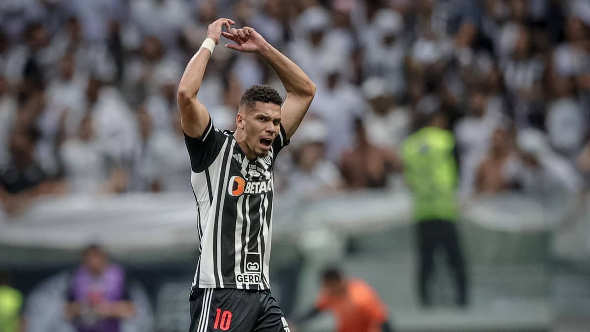 Paulinho, do Atlético, é o jogador sub-23 do Brasileirão com mais gols neste ano; veja números
