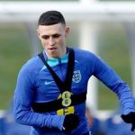 Foden passa por cirurgia e desfalca Inglaterra nas eliminatórias da Euro