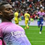 Com gol de Rafael Leão, Milan bate Verona e se reabilita no Italiano