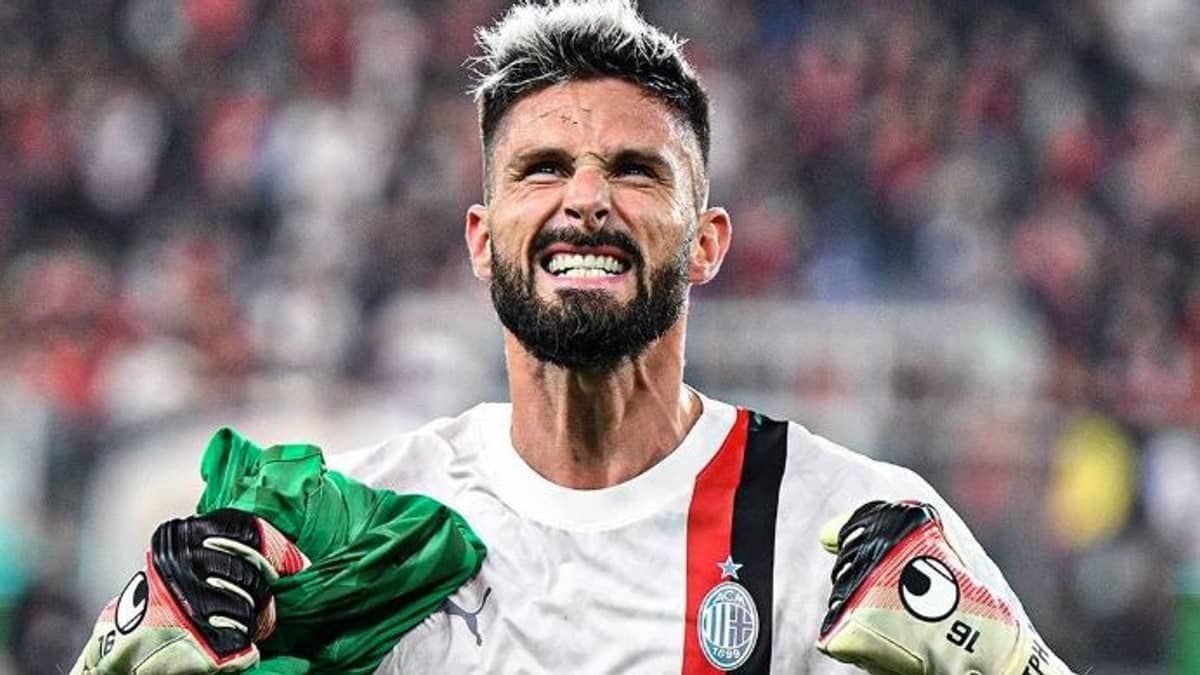 Giroud entra para seleção da oitava rodada do Campeonato Italiano como goleiro