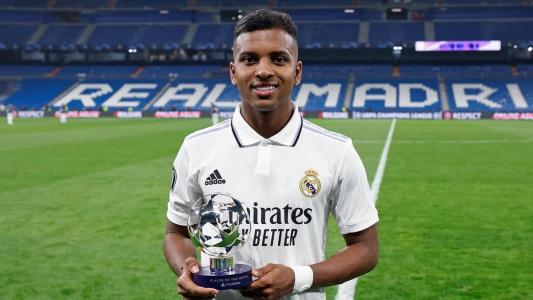 Atacante Rodrygo, eleito o melhor em campo em partida pela Champions League