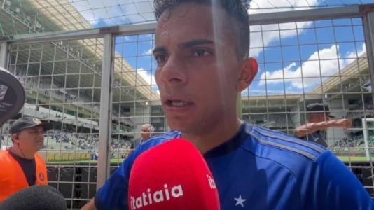 Atacante se colocou à disposição para jogar até mesmo no gol do Cruzeiro