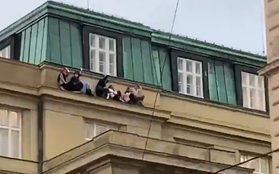 Tudo que se sabe sobre o ataque a tiros em universidade de Praga que deixou 15 mortos