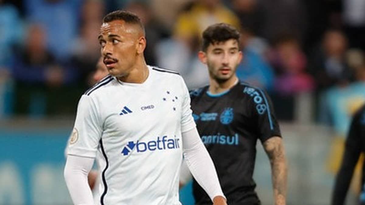 Com o 3º pior ataque, Cruzeiro não fez gol em 10 jogos do Brasileirão