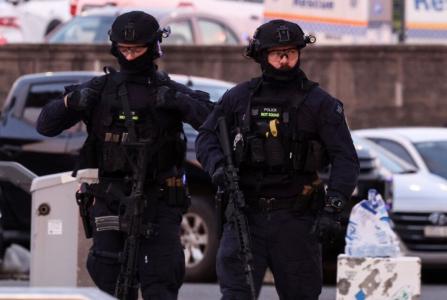 Ataque terrorista em praia em Sidney, na Austrália, deixou vários mortos neste domingo (14)