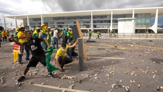 Ataques criminosos do 8 de janeiro