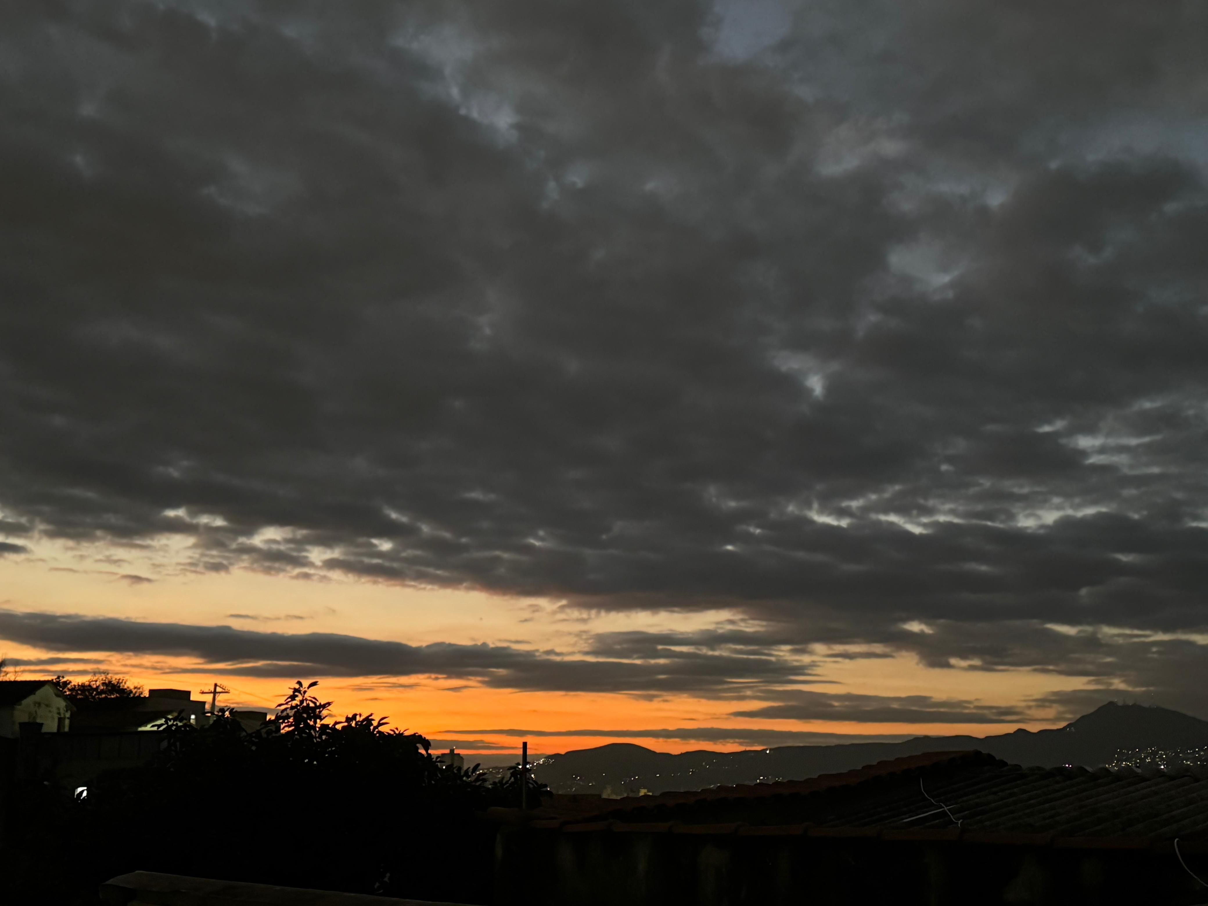 Previsão do tempo para BH nesta semana: como ficam as temperaturas até domingo (28)