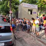 Vendedores ambulantes fazem fila para cadastro no carnaval de Belo Horizonte; prazo termina no sábado (4)