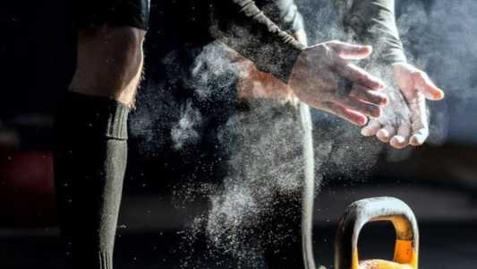 Athleisure masculino 2025: como adotar o estilo esportivo de luxo