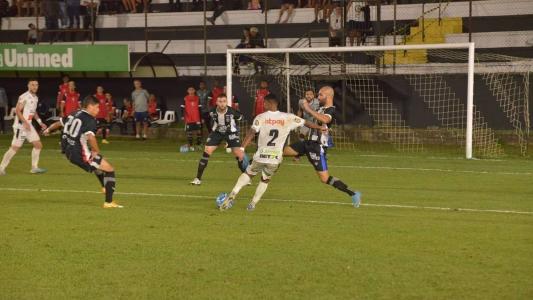 Athletic venceu por 2 a 0