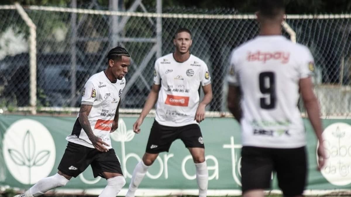 Athletic visita Real Noroeste visando a liderança da Série D